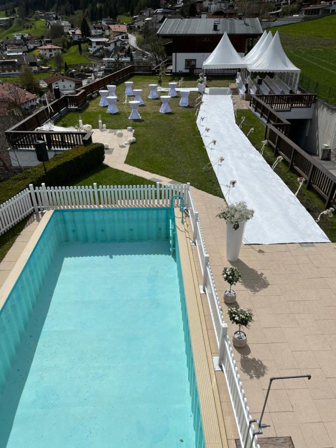 Hotel Habicht Fulpmes Exterior foto